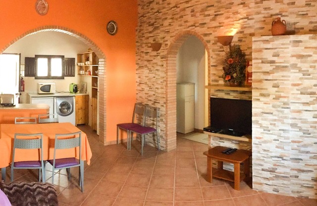 Cottage 'Casas Da Lagoa - T2 Norte' with Private Garden, Balcony and Wi-Fi
