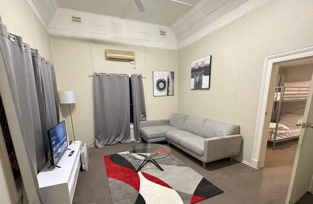 Cottage Charm with Nearby Shopping