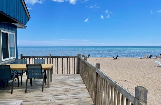 Cottage Cove · Lake Huron Beach Cottage No. 5
