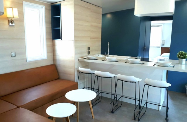 Cottage-Family-Wet room-Garden view-Lavezzi 41