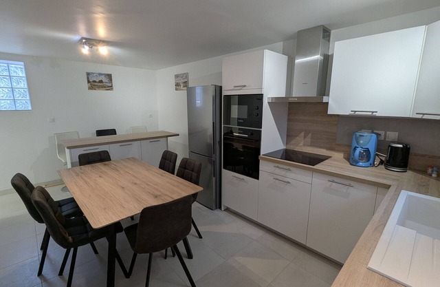Cottage in Chilleurs-aux-Bois, 4 pers., air conditioning, parking