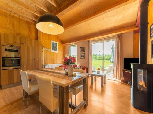 Cottage in Dwingelderveld with Scenic Views, cleaning included