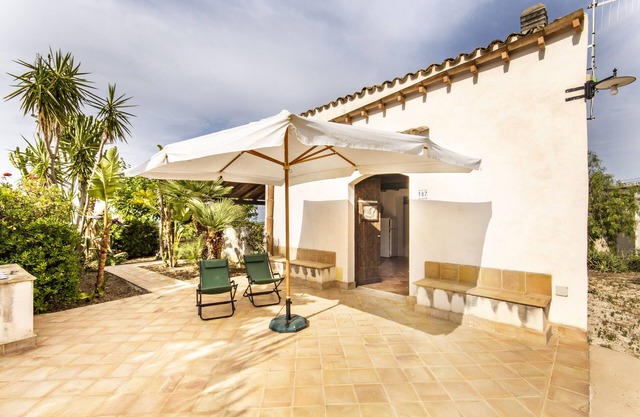 cottage on the hill - ancient Sicilian rustic dwelling