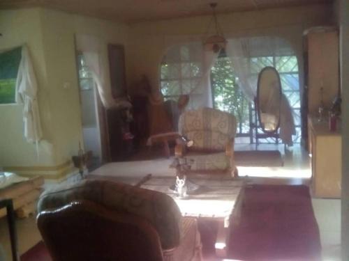 Cottage Sleeps 6 with Private Patios