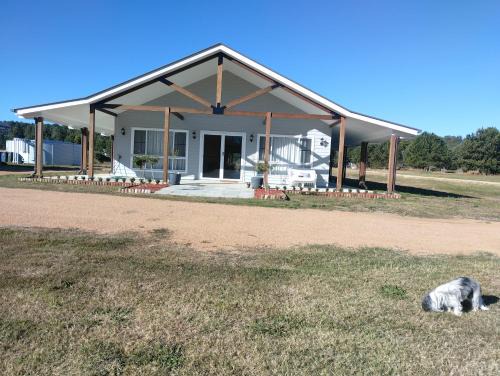 Cottonvale Country Lodge