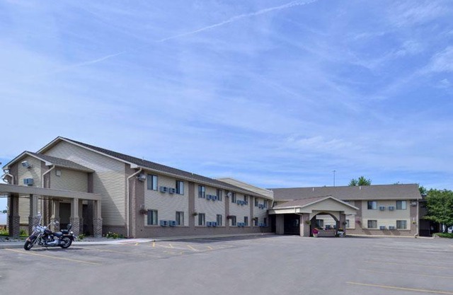 Cottonwood Inn and Conference Center