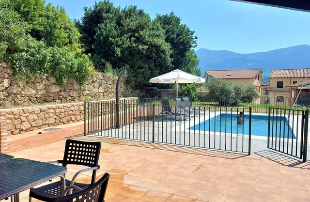 Country House 'El Barranco' with Mountain View, Private Pool and Private Terrace