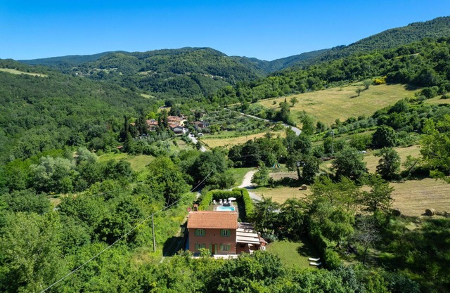 Country House/Farm House in Marcoiano with 3 bedrooms sleeps 6