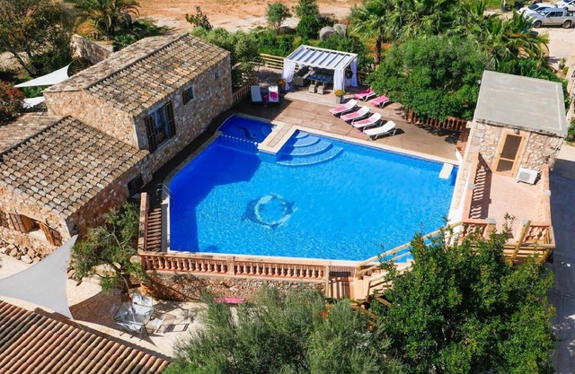 Country House 'S’Hort - Can Rita' with Private Pool, Wi-Fi and Air Conditioning