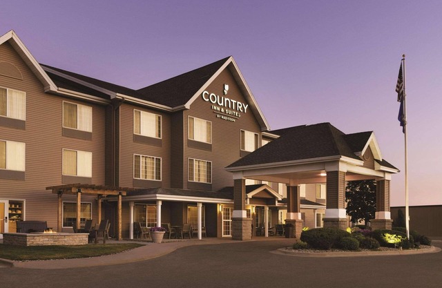 Country Inn & Suites by Radisson, Albert Lea - Austin