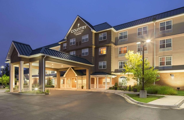 Country Inn & Suites by Radisson, Baltimore North, MD