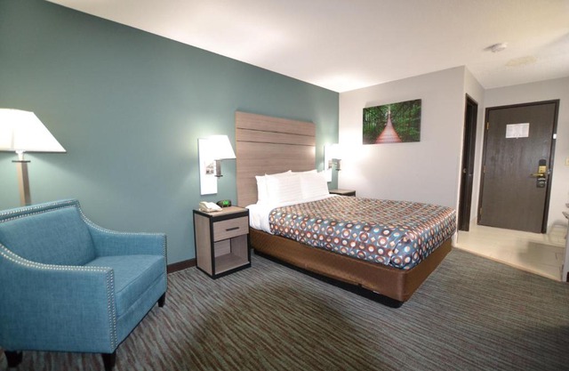 Countryside Inn & Suites Omaha East-Council Bluffs IA