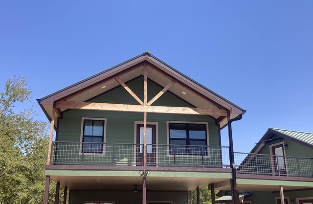 County cottage with pickleball Perfect, if you like the outdoors