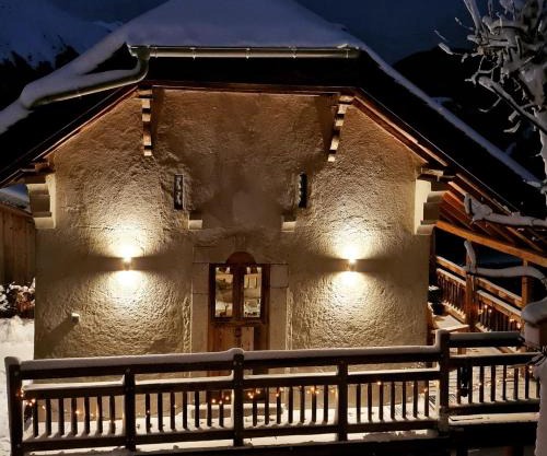 Couples Gem - Sensational views Nr Morzine