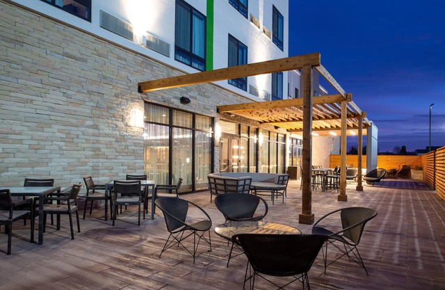 Courtyard by Marriott Kansas City Olathe