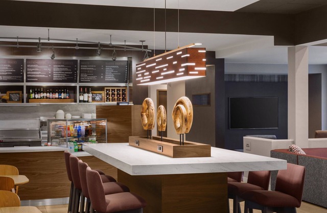 Courtyard by Marriott Mahwah
