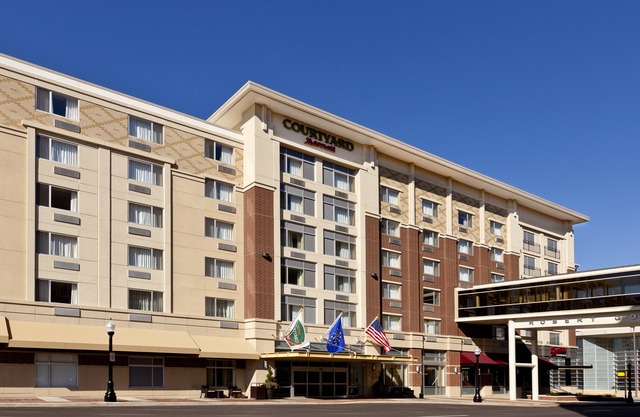 Courtyard Fort Wayne Downtown at Grand Wayne Convention Center