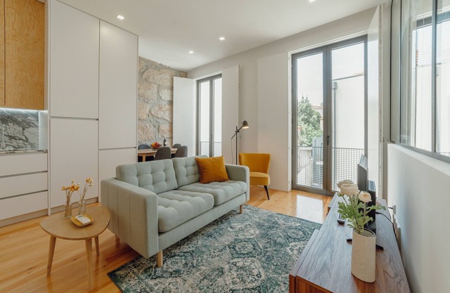 COURTYARD OPORTO DESIGN APARTMENT E
