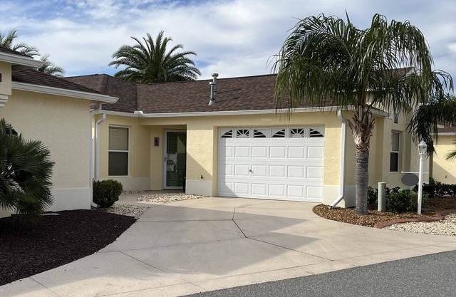Courtyard Villa 2BR/2BA in Sabal Chase w/cable & wifi - Location!