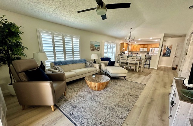 Courtyard Villa Retreat – Prime Location