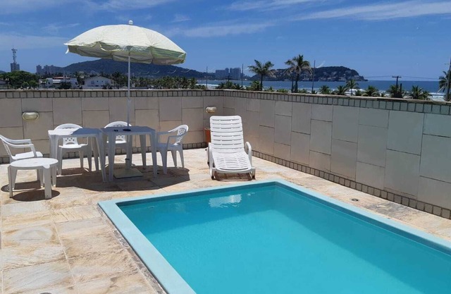 COVERAGE WITH POOL, CHURRASQ, 03 DORM. - GUARUJA ENSEADA - 50 M FROM THE BEACH
