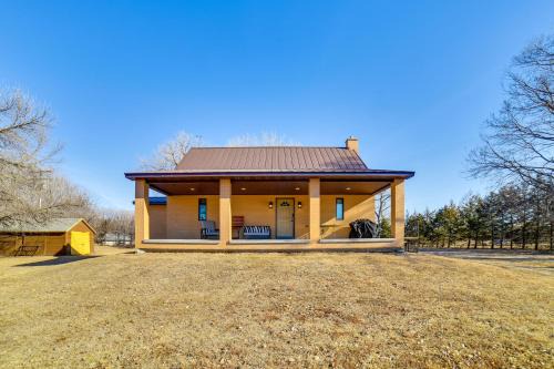 Covered Porch and Grill 1-Acre Property in Bristow!