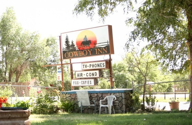 Cowboy Inn