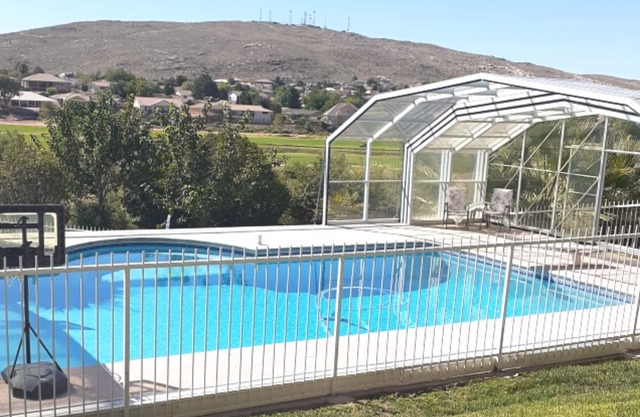 Cozy 1-Bedroom Casita w/Pool and Yard