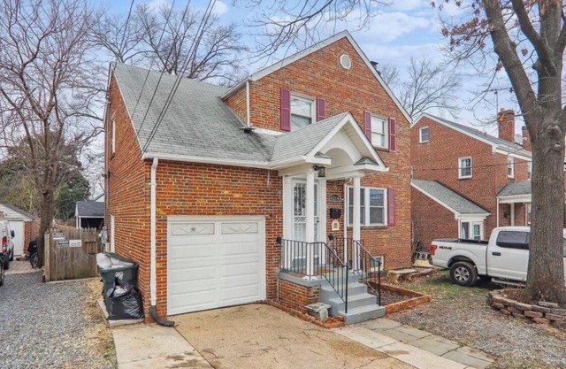 Cozy 1-bedroom house in charming University Park with AC, WiFi