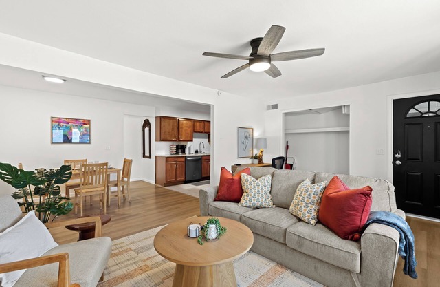 Cozy 1BR Lower Flat in Royal Oak