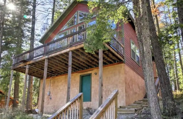 Cozy 2-bedroom cabin in charming Cloudcroft with WiFi