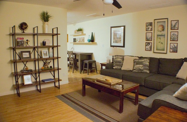 Cozy 2-Bedroom Home in North-Central Phoenix