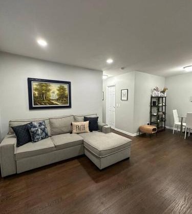 Cozy 2 BR suite, 10 min to NYC &Times Sq