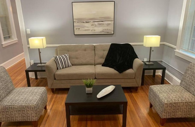 Cozy 2BD/2BA Apartment