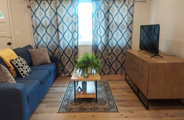 Cozy 3 bedroom ranch.