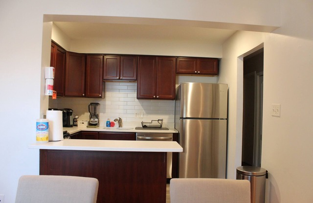 Cozy 3 Bedroom/Great Location
