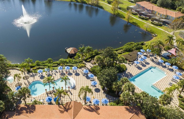 Cozy 3BR Family Resort Home Private Pool & BBQ!