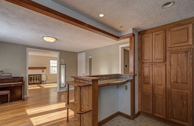 Cozy 4-bdrm house in safe neighborhood just around the corner from Syracuse Univ