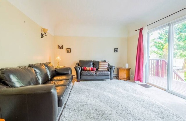 Cozy 4 Bedroom house in Keremeos