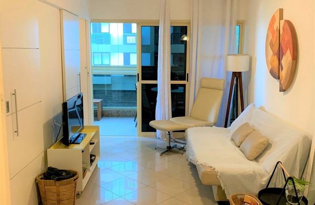 Cozy and All Complete Apartment in Barra da Tijuca Beach w/Wifi