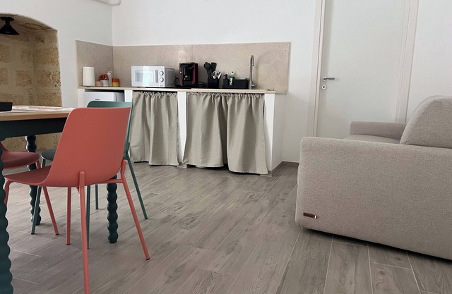 Cozy and organized dwelling, ideal for a couple or a small family.