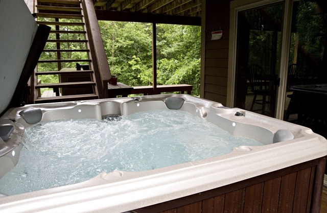 Cozy and welcoming 3 Bed and 3 Bath with a hot tub and a game room is ready4u