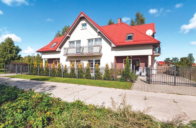 Cozy apartment in Rowy with kitchen
