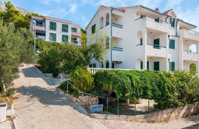 Cozy apartment in Stanici with WiFi