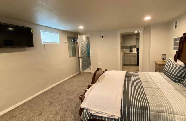 Cozy Basement Apartmentn
