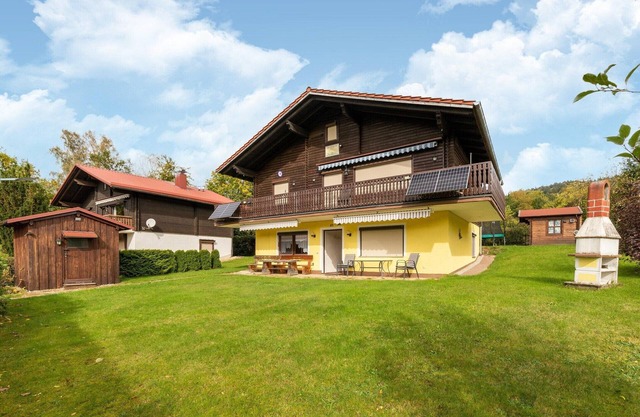 Cozy Bavarian Forest Retreat