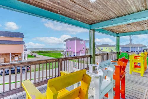 Cozy Beach Cabin - Beautiful Coast Views