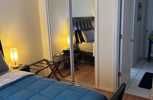 Cozy bedroom on first floor. No kitchen access .