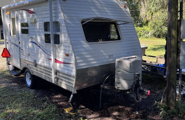 Cozy Camper close to the Gulf Coast Beaches