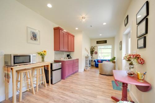 Cozy Casita and Cabana on Lake Marble Falls!